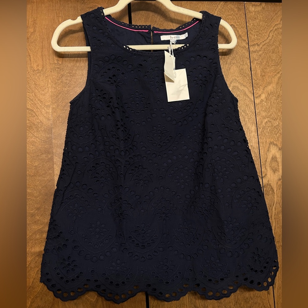 NWT Boden ‘Isadora’ Broderie Top in Navy Size 6